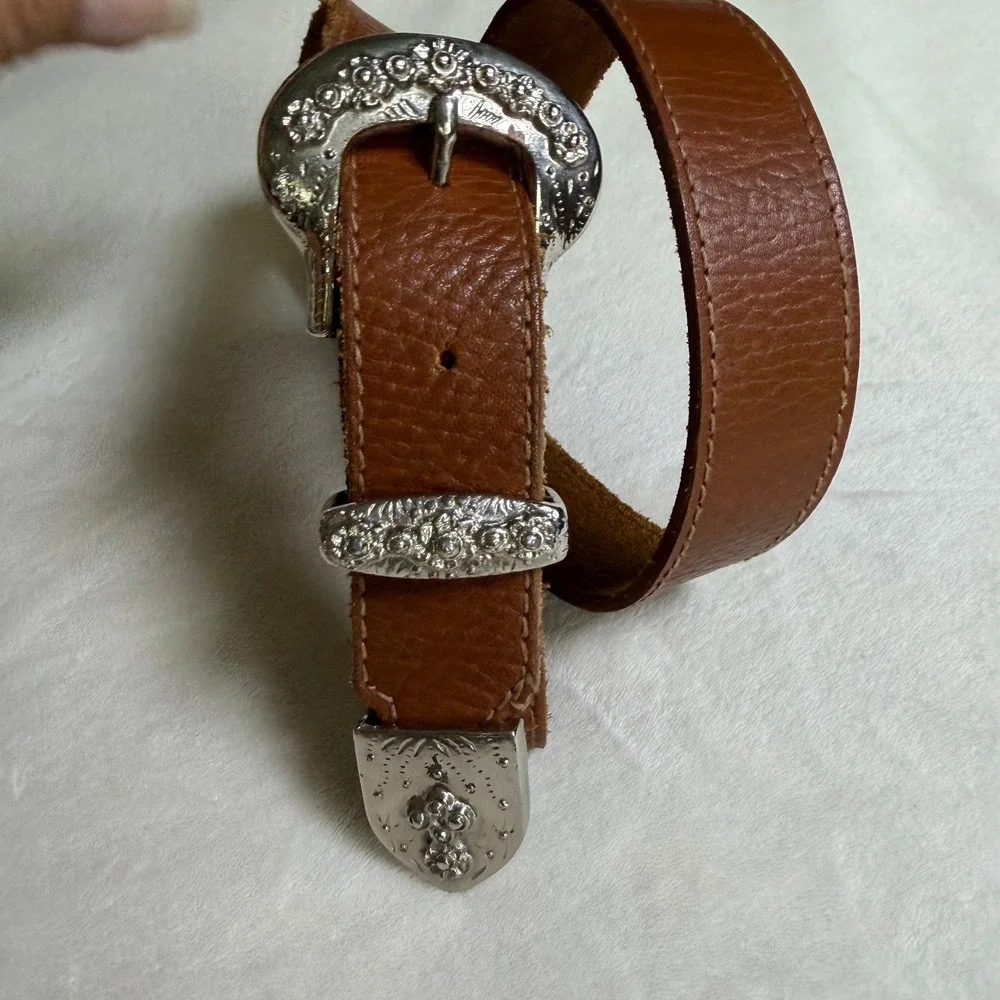 Leather Shop Western Belt Women Size 28 Brown Genuine Leather‎ Engraved Buckle